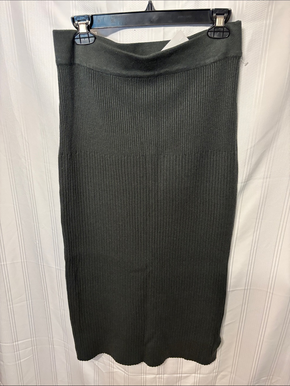 Tea n Rose Women’s Ribbed Knit Midi Skirt - Black